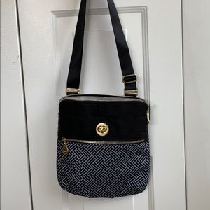 Crossbody Baggallini travel purse